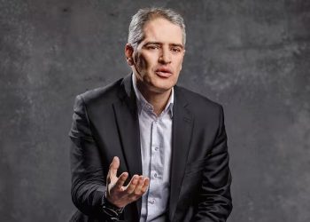 Gobernador de Antioquia cuestiona respuesta del Gobierno tras masacre de policías en Amalfi