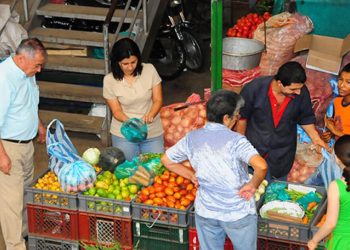 Gobierno asegura que alimentos de la canasta familiar no tendrán IVA en la reforma tributaria
