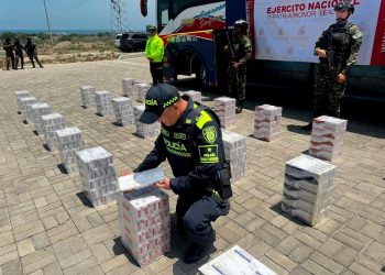 Incautan 16.730 cajetillas de cigarrillos de contrabando y un vehículo utilizado para su transporte