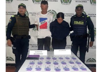 Pareja fue capturada cuando cobraba “vacuna” a ciudadano