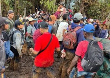 Tensión en el Cauca: 72 militares retenidos por civiles en asonada impulsada por disidencias de las Farc