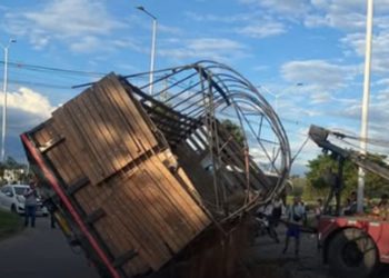 Caballos de ‘El Tino’ Asprilla se accidentan en vía hacia la Terminal de Tuluá