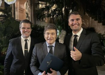 Javier Milei lamenta el asesinato de Charlie Kirk y acusa a la izquierda de promover violencia política