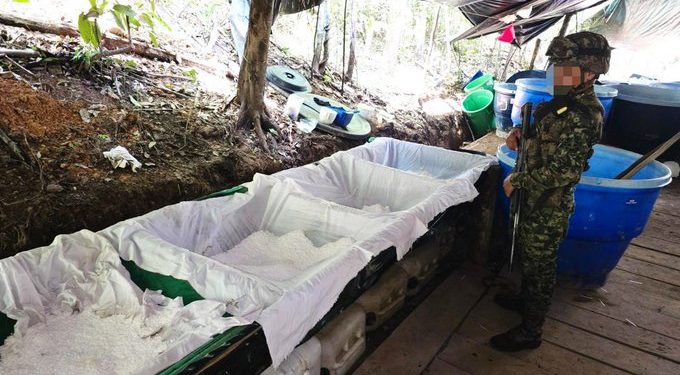 ¡Narcolaboratorio al suelo! Ejército destruye más de media tonelada de cocaína en Puerto Rico, Meta