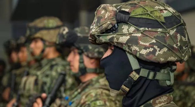 Embargan cuentas del Ejército en el Pacífico y 4.000 uniformados quedan sin salario