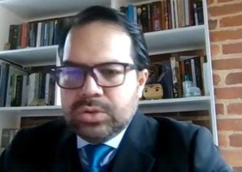 “Pruebas contaminadas y campaña política”: abogado de Nicolás Petro arremete contra Vicky Dávila durante audiencia