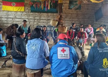 Más de 1,4 millones de personas afectadas en Colombia en 2025 por conflicto armado y desastres naturales