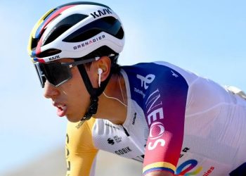 Egan Bernal se mantiene en el top 15 tras la etapa 15 de la Vuelta a España