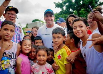 “Ya comenzamos las obras en la cancha Los Tubos, de la Ciudadela 20 de Julio”: alcalde Char