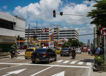 Secretaría de Tránsito anuncia implementación de nuevo semáforo en el centro de la ciudad