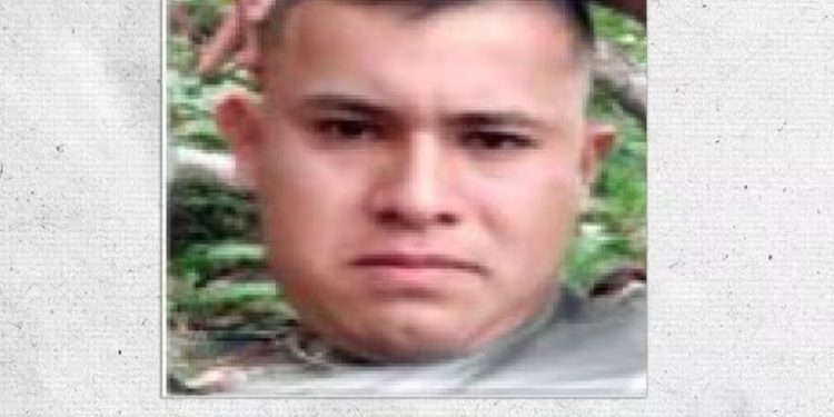 Alias Kevin entregó rutas de narcotráfico y arsenal de disidencias de ‘Iván Mordisco’