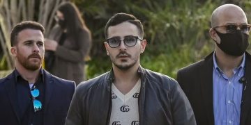 Capturan en Georgia a Simon Leviev, el ‘estafador de Tinder’ que inspiró documental de Netflix