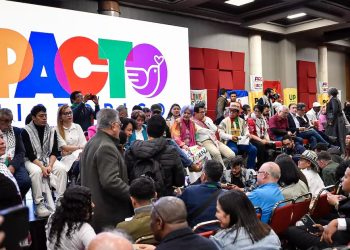 El CNE frena la fusión plena del Pacto Histórico y deja en el limbo su consulta interna