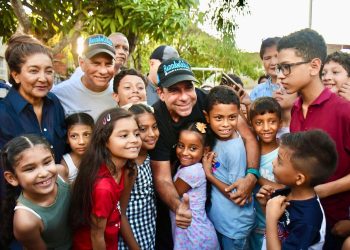 En la localidad Metropolitana, alcalde Char inaugura el parque Los Muñecos