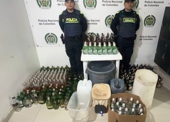 Desmantelan fábrica ilegal de licor adulterado en Barranquilla: ¡iba a ser distribuido en casetas!