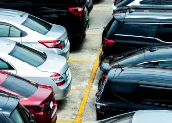 Venta de vehículos crece 29% en agosto y el registro de eléctricos se dispara un 148%