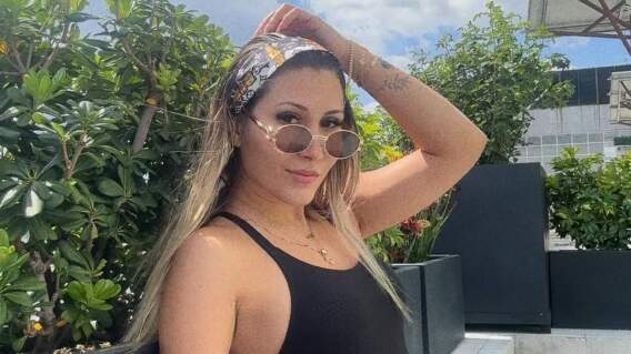 De detenida a testigo: Angie Miller entra en el centro del caso B-King y Regio Clown
