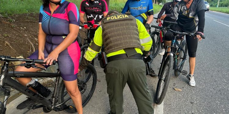 Por la seguridad de los ciclistas, Policía realiza campaña de prevención de accidentes