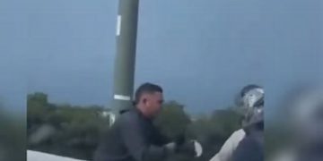 Atraco en el viaducto de Cartagena: motociclista fue despojado de su vehículo en plena vía