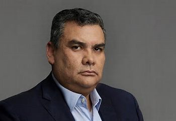 Exsecretario de la Fundación San José admite entrega irregular de títulos y niega vínculo con Juliana Guerrero