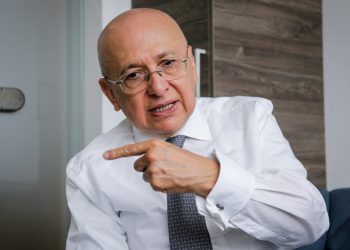 Exmilitar alerta sobre polémico proyecto de “guardia de inteligencia” impulsado por exministro Montealegre