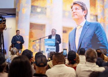 Padre de Miguel Uribe Turbay culpa a Gustavo Petro de ser el “responsable político” de la muerte de su hijo
