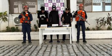 Incautan cerca de media tonelada de cocaína en el Caribe al noreste de La Guajira