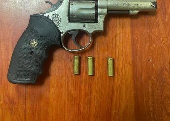 Aprehenden a menor de 17 años con un revólver en el barrio La Sierra de Barranquilla
