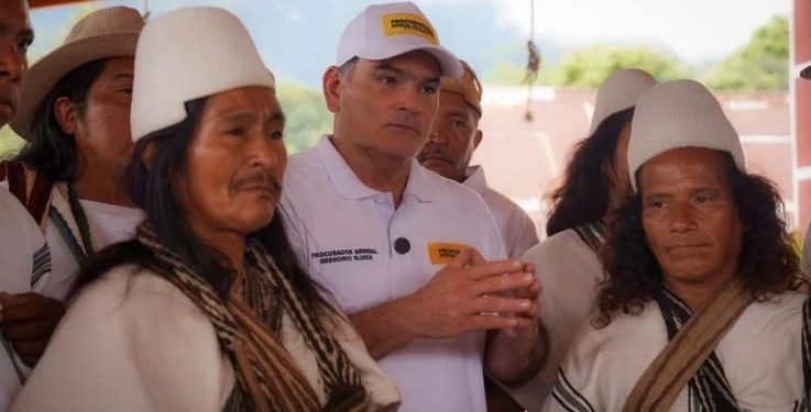 Procurador General llega a la Sierra Nevada para fortalecer el diálogo con pueblos originarios indígenas y proteger el corazón ambiental del país