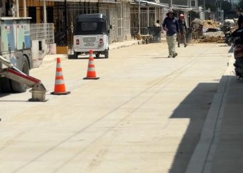 Alcaldesa Yenis Orozco supervisó avances del 90% en obras de pavimentación del barrio Bellavista