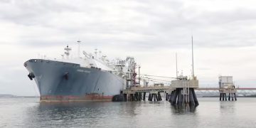 SPEC LNG restablece la operación de regasificación tras interrupción eléctrica en su terminal