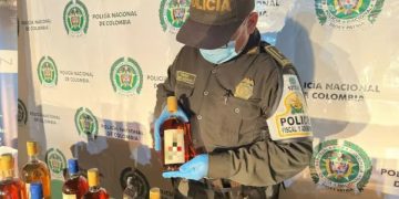 Policía de Barranquilla intensifica campaña preventiva contra el consumo de licor adulterado