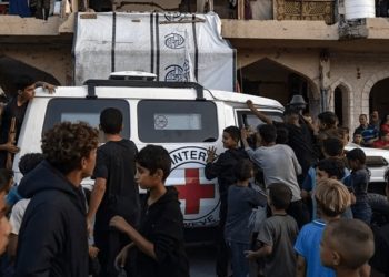 Israel recibe los cuerpos de dos presuntos rehenes entregados por Hamás