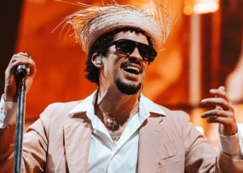 Polémica por Bad Bunny como artista del medio tiempo del Super Bowl LX: campaña pide reemplazo con George Strait