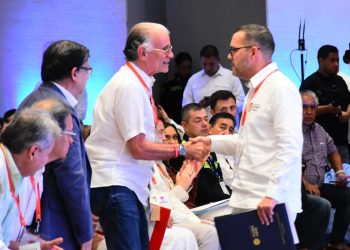 Gobernador hace llamado a las Altas Cortes para que envíen “luces” al proceso de regionalización en Colombia