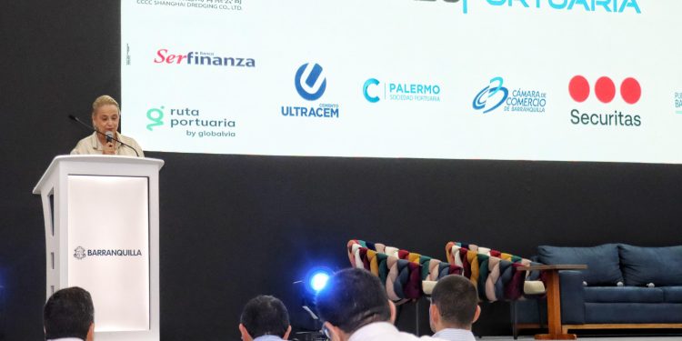“La invitación es a pensar en el futuro de nuestros puertos”: Cecilia Arango en clausura de Expo Asoportuaria