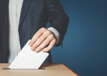 91 aspirantes buscan llegar a la Presidencia en 2026 por firmas