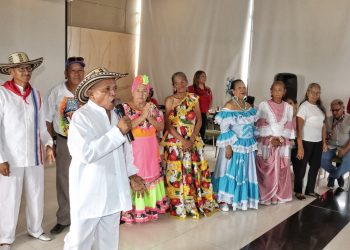 Delegación de personas mayores del Atlántico viaja a Encuentro Nacional ‘Nuevo Comienzo’ en Ricaurte, Cundinamarca