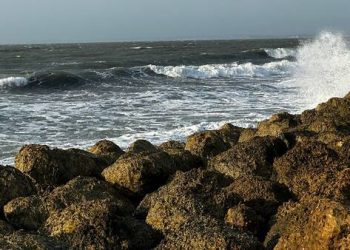 Dimar alerta sobre fuertes vientos y oleaje de hasta 3 metros en el Caribe colombiano
