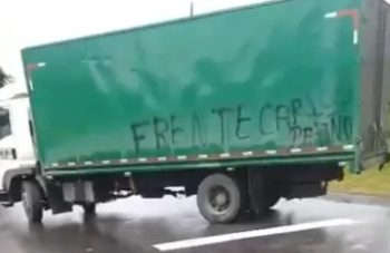 Conductores denuncian retén ilegal de disidencias en la vía Panamericana
