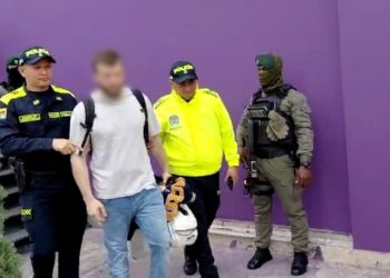 Policía Nacional desarticula organización delictiva que proveía armas y drogas a disidencias de las FARC