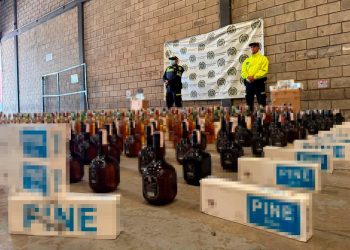 Golpe al contrabando en Soledad: Policía incauta 897 botellas de whisky y mil cajetillas de cigarrillos avaluadas en más de $191 millones