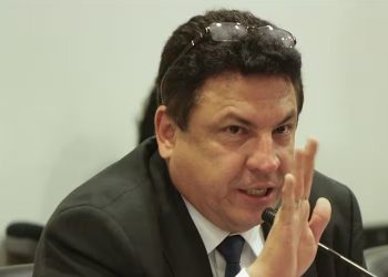 Comisión Séptima mantiene frenada la reforma a la salud por falta de aval fiscal pese a mensaje del Gobierno