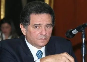 JEP cita a versión al exsenador Julio Manzur Abdala por presuntos vínculos con paramilitarismo en Córdoba