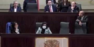 Aplazan debate de la Reforma Tributaria por falta de firma de vicepresidentes de la Cámara