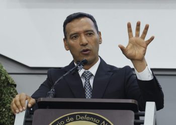 Mindefensa ordena investigación por presuntos vínculos de alto oficial del Ejército con disidencias de ‘Calarcá’