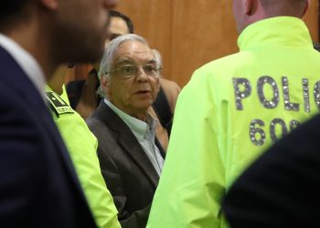 Capturan en plena audiencia al exministro de Hacienda Ricardo Bonilla por escándalo de la UNGRD
