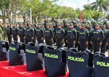 Gobernación del Atlántico entrega dotación a la Policía Nacional para fortalecer la seguridad ciudadana
