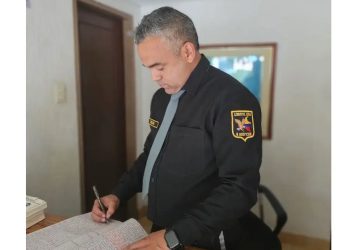 Salario mínimo y reforma laboral: la tormenta perfecta que amenaza miles de empleos de porteros en Colombia