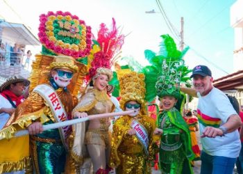 ¡150 años de historia retumban en Barranquilla! El Congo Grande izó su bandera y anunció un Carnaval 2026 “a lo grande”